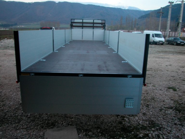 Remorci de vanzare la preturi accesibile gasiti in oferta companiei Siferplat!